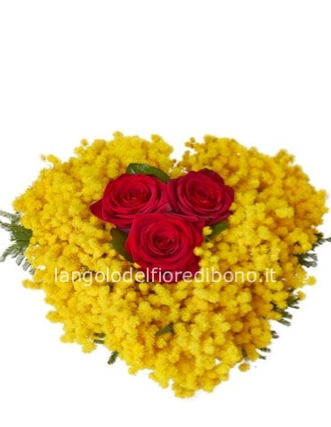 Cuore con mimosa e 1 rosa dalle dimensioni di 20 x 20