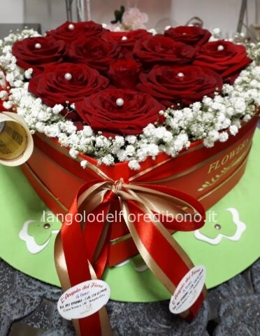 "FLOWER BOX" Con rose fresche