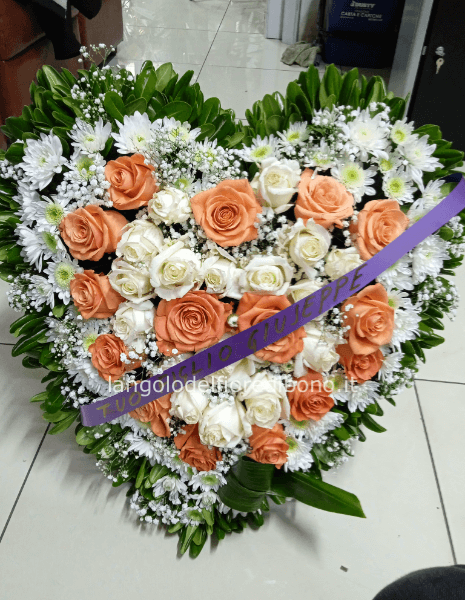 CUORE FUNEBRE CON PIEDISTALLO mt. 1 x 1